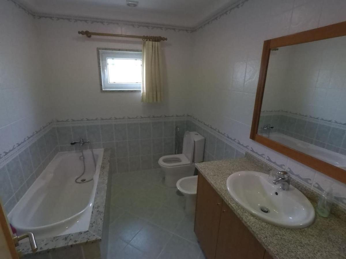 Valadas Guest House Canedo  Ngoại thất bức ảnh